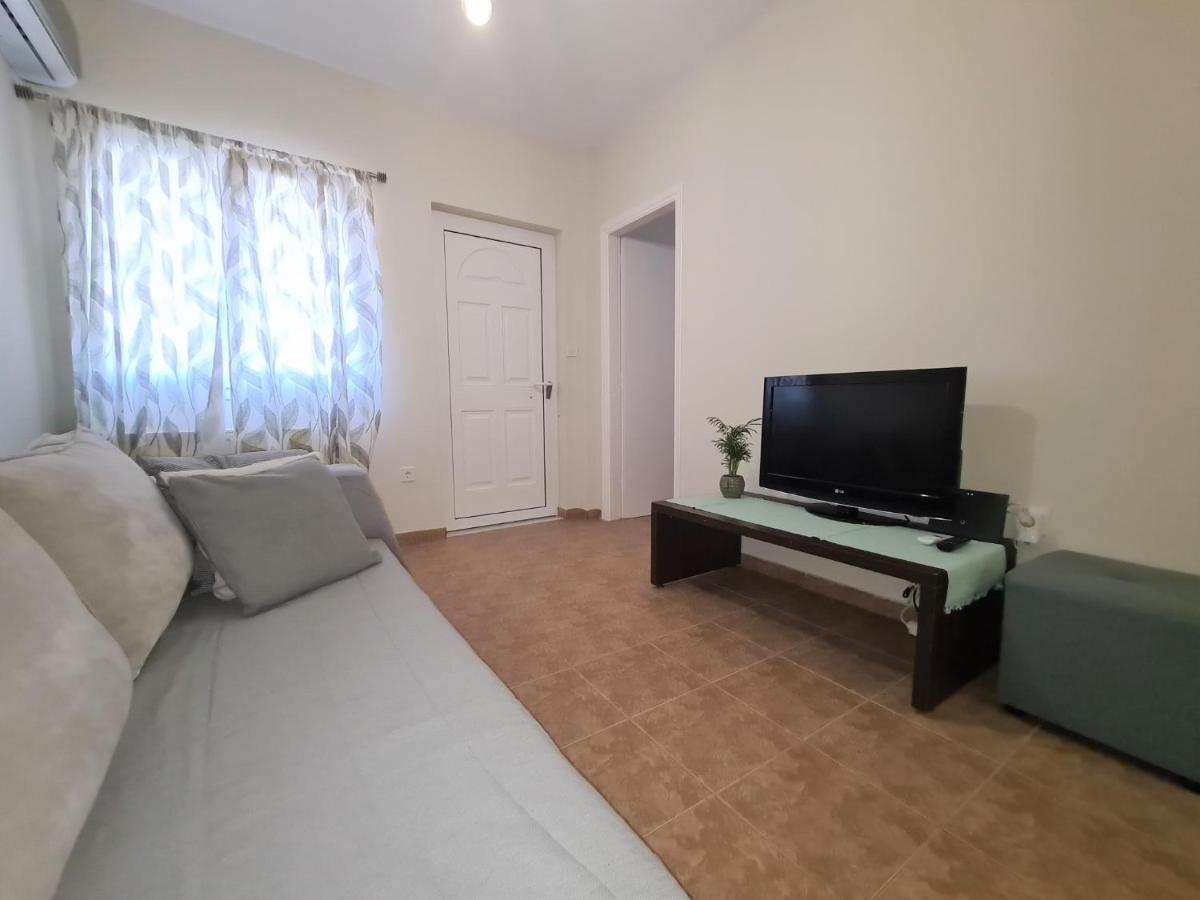 Mtc-Sfs Apartment By The Sea And Airport Porto Rafti Luaran gambar