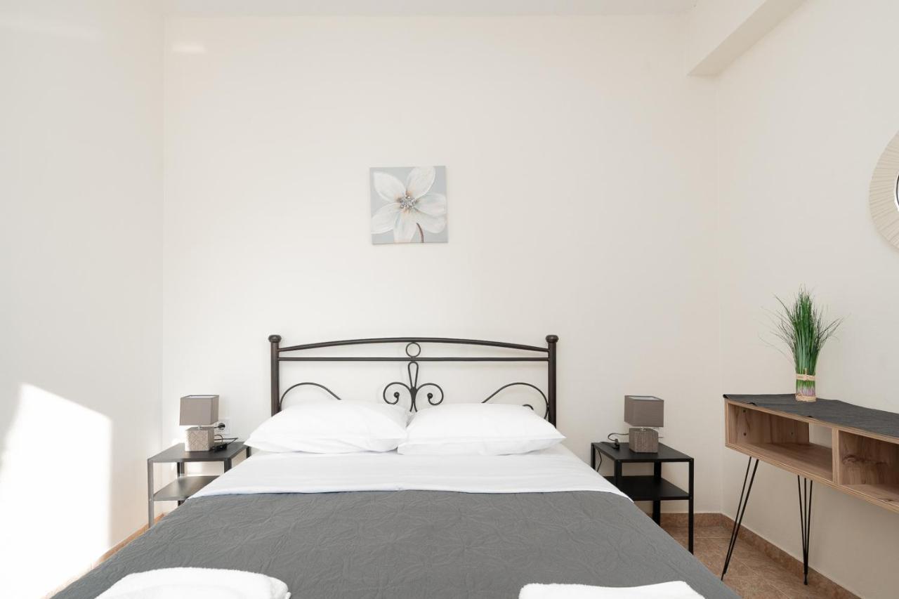 Mtc-Sfs Apartment By The Sea And Airport Porto Rafti Luaran gambar